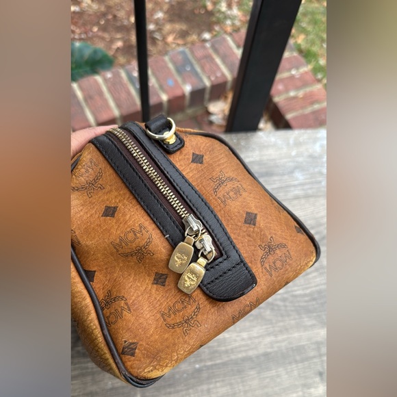 MCM - Picture 9 of 14